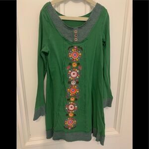 Truly Me green tunic style boho dress size 10